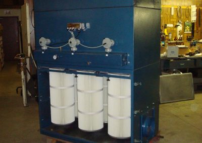 Dust collector (11)